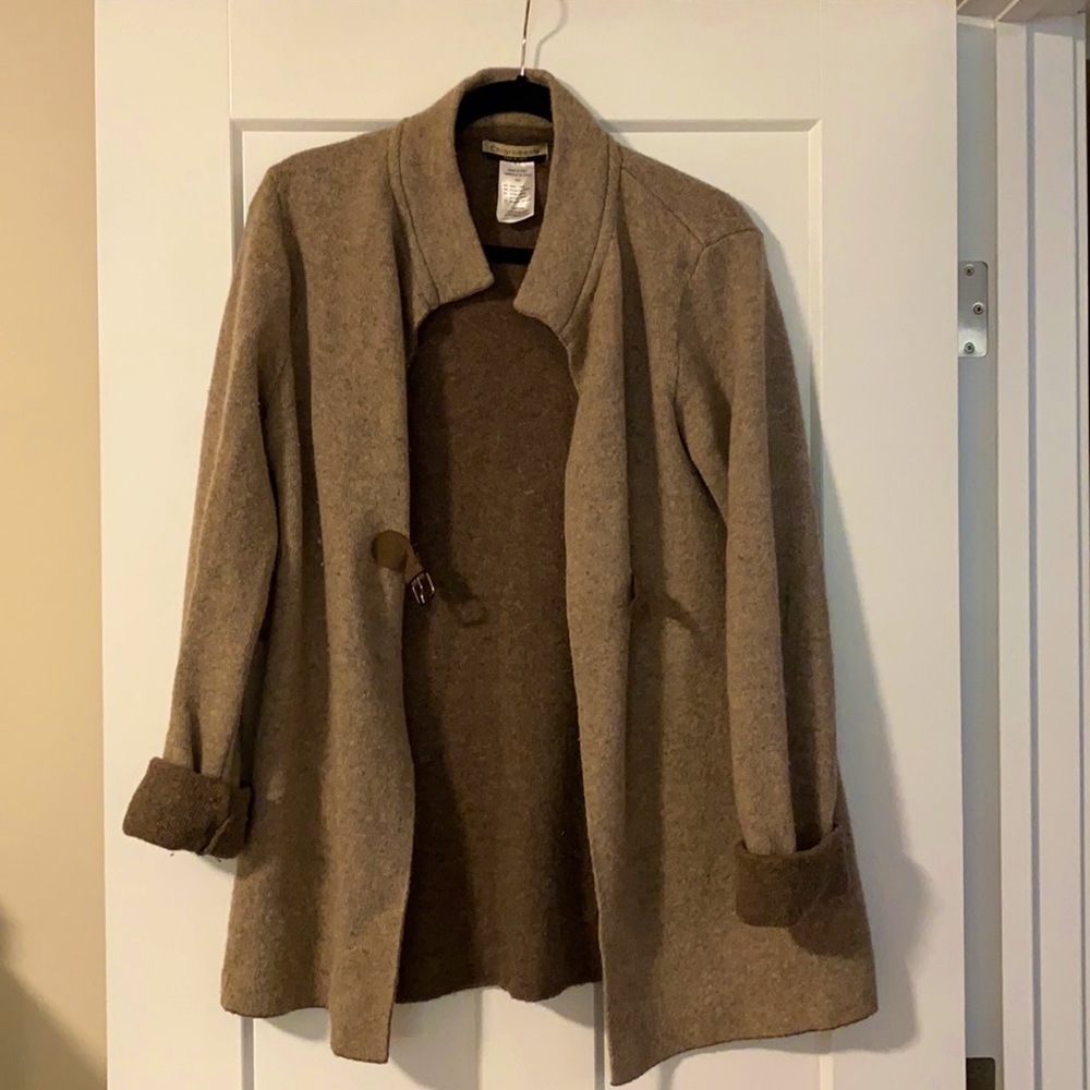2 tone open front wool cardigan with a buckle.